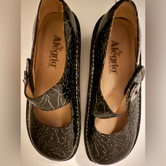Alegria Paloma Mary Jane – Black Crinkle Patent – Women’s 38 - Picture 6 of 7